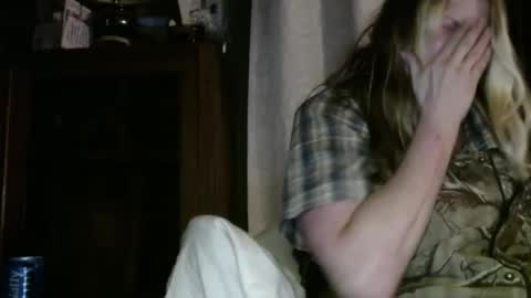 yourmomma999 online show from January 16, 2025, 6:35 am