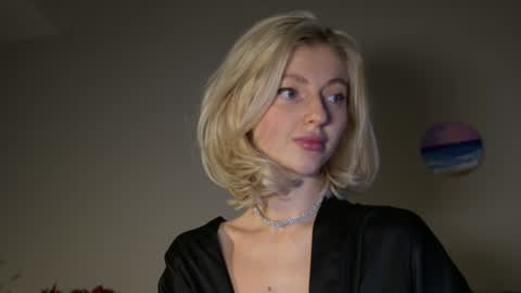 Eva online show from December 15, 2024, 3:45 am