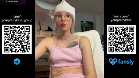 Snapshot of yourprettykate_ chatting on December 25, 2024, 9:22 pm online show from December 25, 2024, 9:22 pm