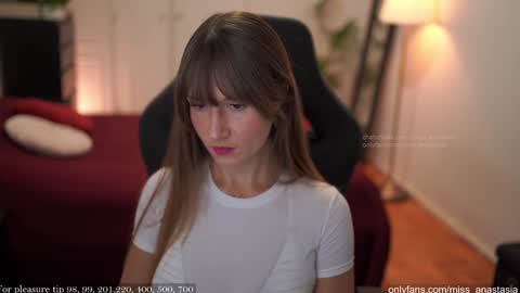 Anastasia online show from November 9, 2025, 6:17 pm