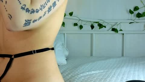 Snapshot of yourscarlettdoll chatting on April 12, 2026, 8:30 am Scarlett online show from April 12, 2026, 8:30 am