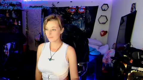 AsiaGoesPro - On All Socials online show from February 7, 2025, 1:04 am