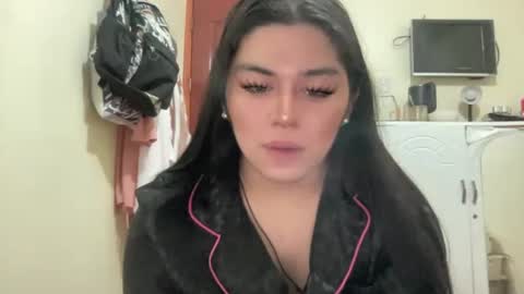 Snapshot of yoursexytowngirl chatting on June 7, 2026, 9:57 am LALA online show from June 7, 2026, 9:57 am