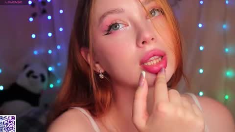 Im Ani online show from September 16, 2025, 3:02 pm