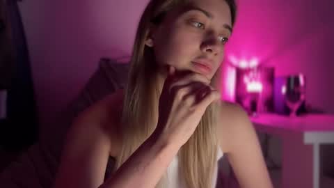 yoursweet_couple online show from October 24, 2025, 2:13 pm