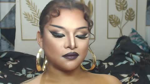 Snapshot of yourtrannyqueenxxx chatting on April 28, 2026, 11:43 pm Anastacia Grey online show from April 28, 2026, 11:43 pm