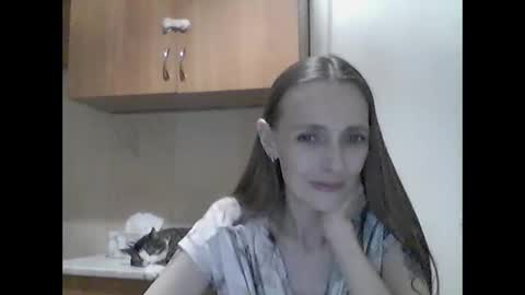 Snapshot of youur_light chatting on April 28, 2026, 5:51 pm Youur light online show from April 28, 2026, 5:51 pm