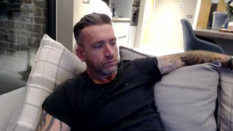 You want us 69 online show from January 9, 2025, 5:44 am