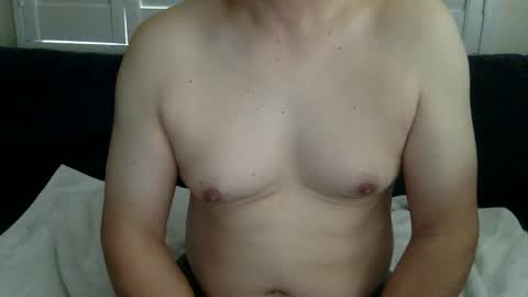 yque online show from April 12, 2026, 4:12 pm