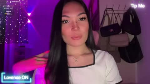 yrdrmgrl_jennie26 online show from March 1, 2026, 10:06 am