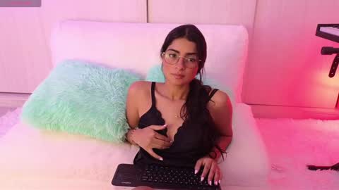Yurani online show from December 16, 2024, 10:24 pm