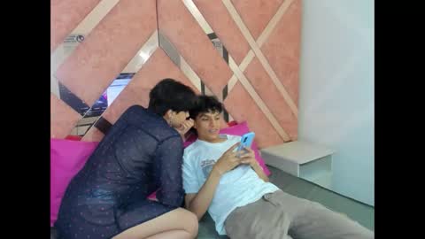 Yui  Rin online show from December 2, 2025, 2:17 am