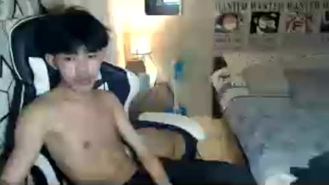 yujinro_18 online show from June 12, 2026, 3:00 pm