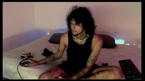 yuki_mil online show from November 9, 2025, 10:41 pm