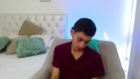 yulian_vasquez online show from February 18, 2026, 7:21 pm