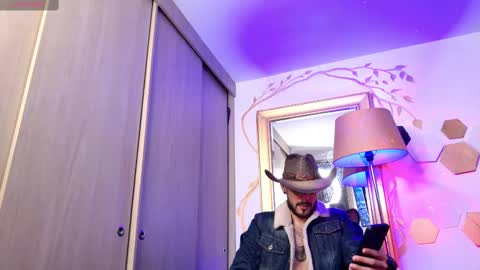 Snapshot of yulianpereira25 chatting on February 28, 2025, 11:56 pm yulian 2811 online show from February 28, 2025, 11:56 pm