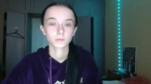 Yuliia online show from September 23, 2025, 5:54 am