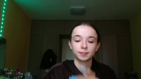 Yuliia online show from April 10, 2026, 10:09 am