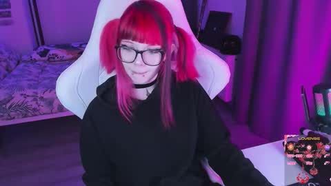 Snapshot of yumi_youkai chatting on October 16, 2025, 9:49 pm Yumi 3 online show from October 16, 2025, 9:49 pm