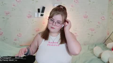 Polly online show from December 21, 2025, 12:12 pm