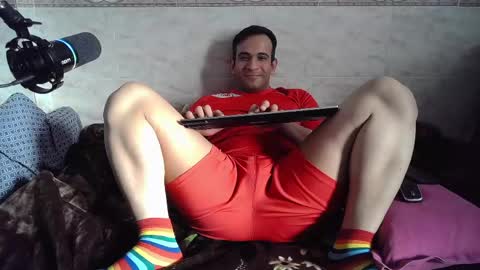 Snapshot of yummerboy chatting on February 28, 2026, 4:13 am yummerboy online show from February 28, 2026, 4:13 am