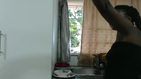 yummybumz online show from September 22, 2025, 1:02 pm