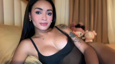 Goddes Renalyn online show from April 7, 2026, 9:15 pm