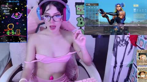 Snapshot of yuna_pink666 chatting on December 17, 2024, 6:24 am yuna_pink666 online show from December 17, 2024, 6:24 am