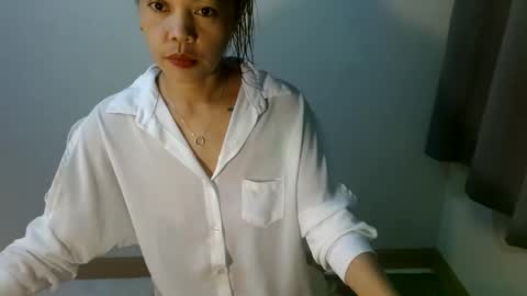 Snapshot of yunahuntrixx chatting on June 8, 2026, 10:15 am yunahuntrixx online show from June 8, 2026, 10:15 am