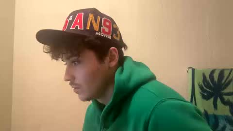 yungstudbev online show from February 11, 2025, 4:11 am