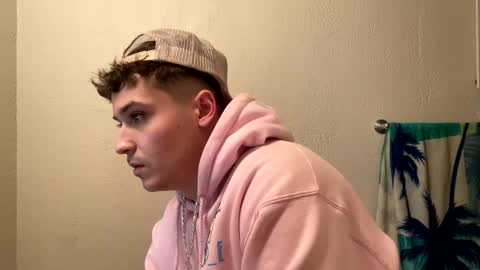 yungstudbev online show from February 18, 2025, 4:58 am