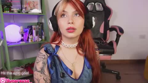 yunorose_ online show from December 14, 2025, 3:45 am