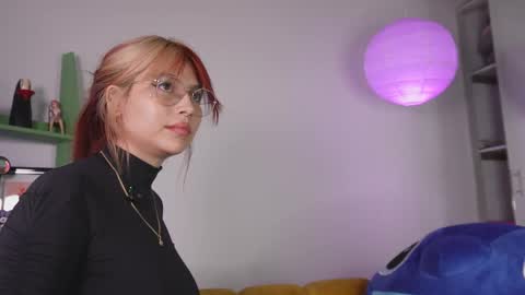 yunorose_ online show from December 19, 2025, 5:03 am