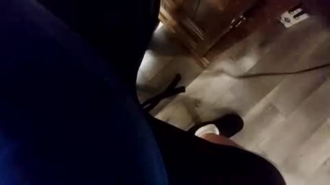 yupthatshim online show from January 4, 2025, 4:33 am