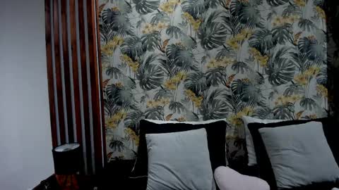 Yuri Kay online show from April 8, 2026, 7:36 pm