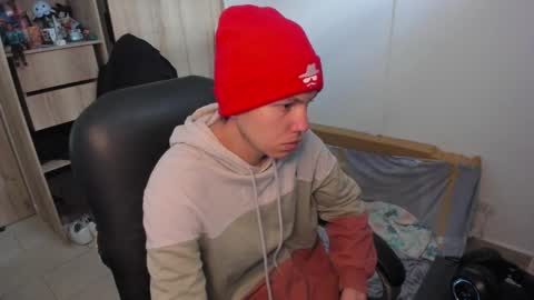 yurii_moody online show from November 16, 2025, 5:18 pm