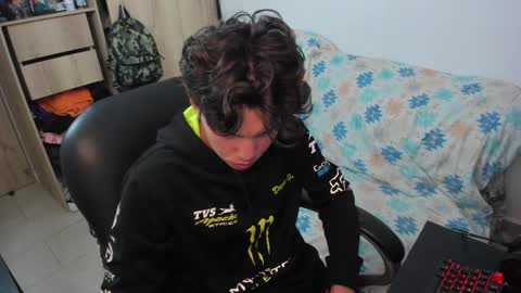 yurii_moody online show from January 12, 2026, 6:35 pm