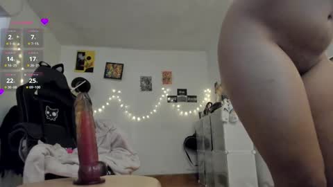 paola online show from February 10, 2025, 9:15 pm