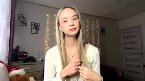 May online show from January 12, 2026, 12:10 pm