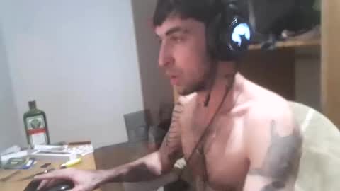 Yuumi online show from October 17, 2025, 5:32 am