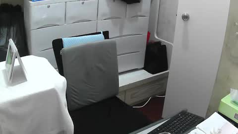 Slip online show from February 2, 2025, 6:58 am