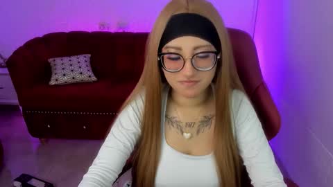 Snapshot of yuyu_m chatting on November 25, 2025, 3:34 pm Yuyu online show from November 25, 2025, 3:34 pm