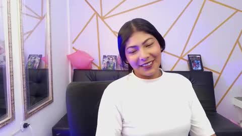 Snapshot of yvanna__smith chatting on February 2, 2026, 4:55 am yvanna__smith online show from February 2, 2026, 4:55 am