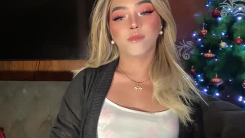 Miss Cali online show from December 8, 2024, 3:24 pm