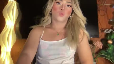 Miss Cali online show from January 11, 2025, 7:49 pm