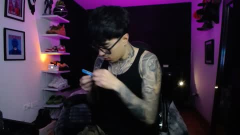 zac_muller1 online show from November 24, 2025, 3:28 am