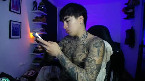 zac_muller1 online show from April 5, 2026, 1:36 am