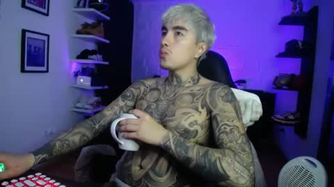 zac_muller1 online show from June 9, 2026, 2:56 am
