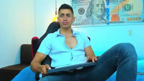 zachpri20 online show from March 10, 2025, 2:59 pm