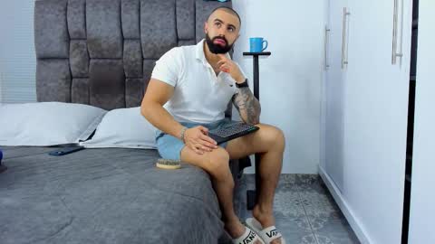 Richard online show from October 11, 2025, 5:00 pm